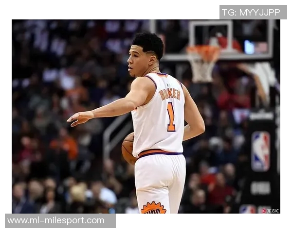 布克三分球失准却依然贡献24分4板7助1断展现全面能力